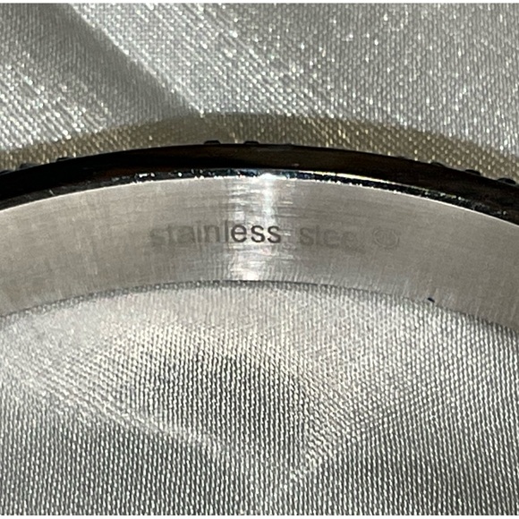 Set of 3 pave crystal stainless steel bangle cuff bracelets - Picture 11 of 13